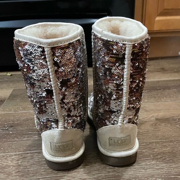 Sparkly Uggs size 7 - Picture 3 of 5